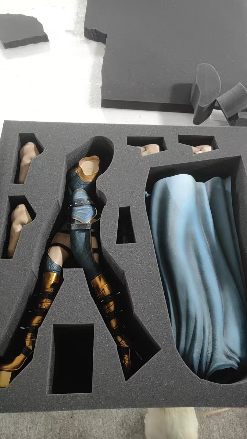 1/4 Grail statue